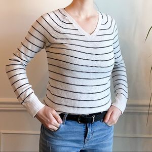 Gap White V-Neck Sweater
